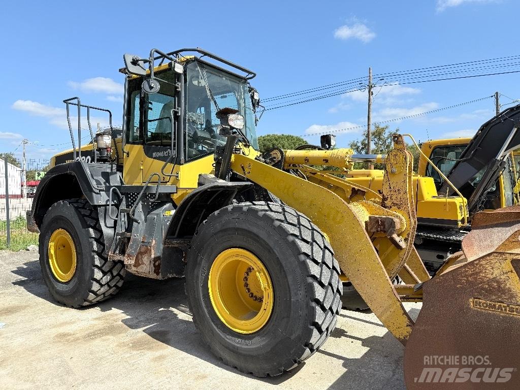 Komatsu WA 380-8 Pale gommate