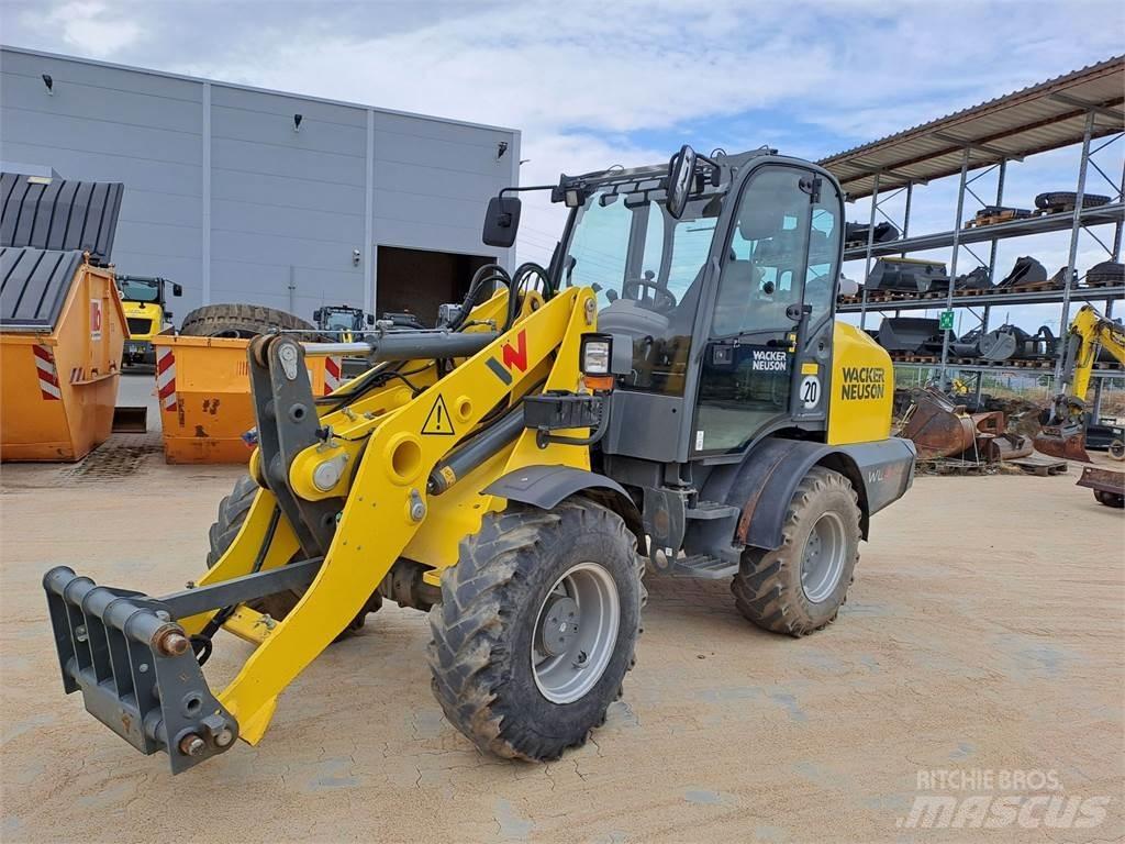 Wacker Neuson WL60 Pale gommate