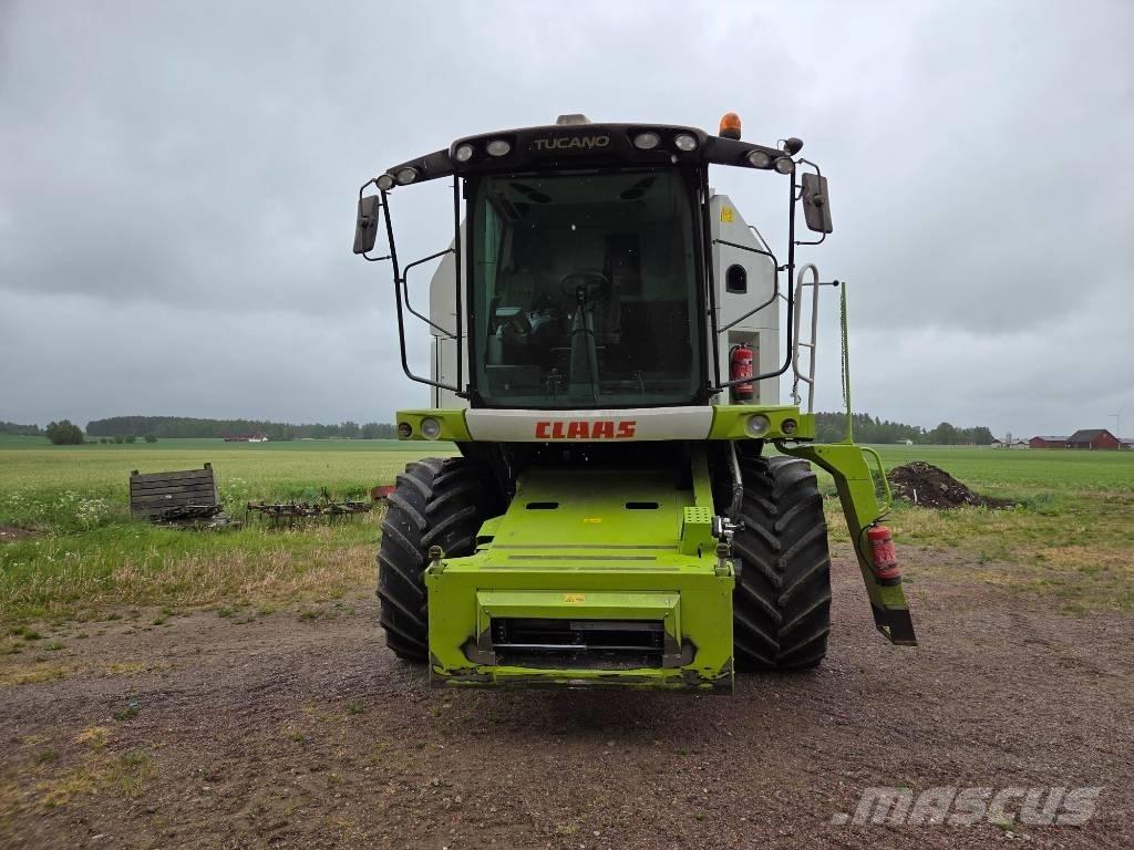 CLAAS Tucano 430 Mietitrebbiatrici