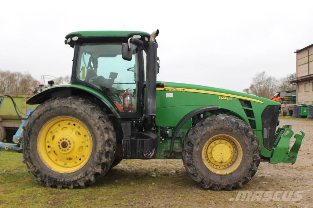 John Deere 8245 R Trattori