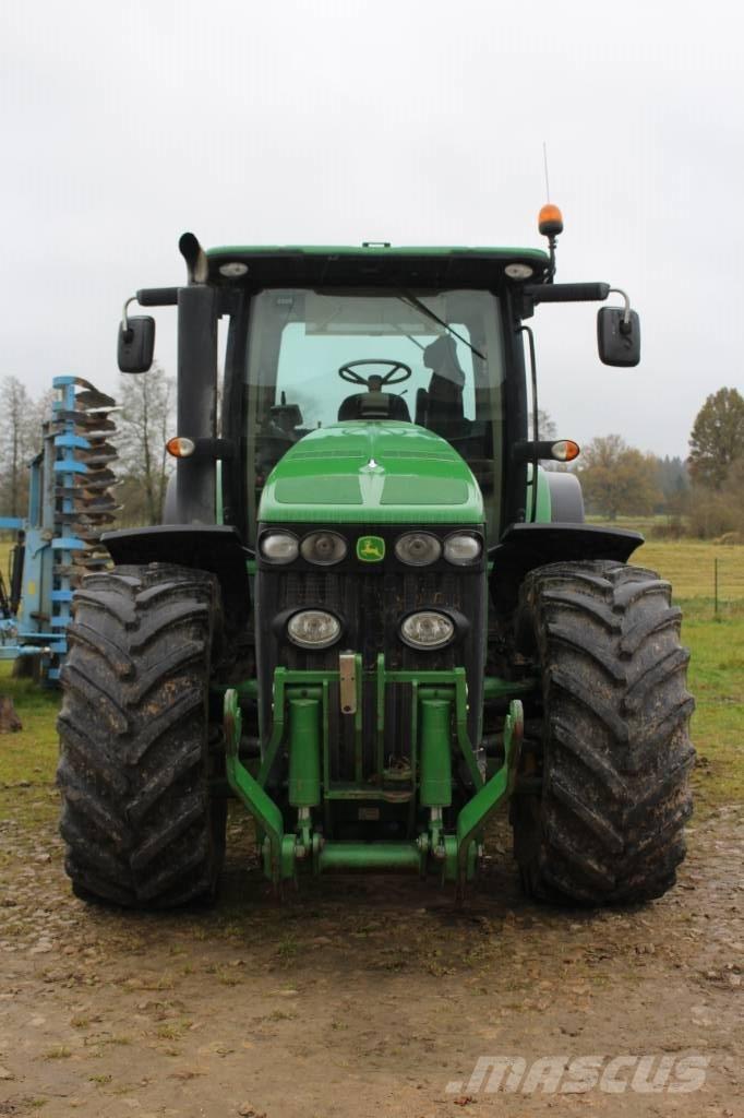 John Deere 8245 R Trattori