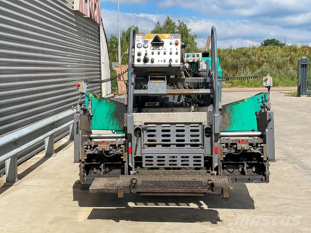 Vögele SUPER 800 Finitrici