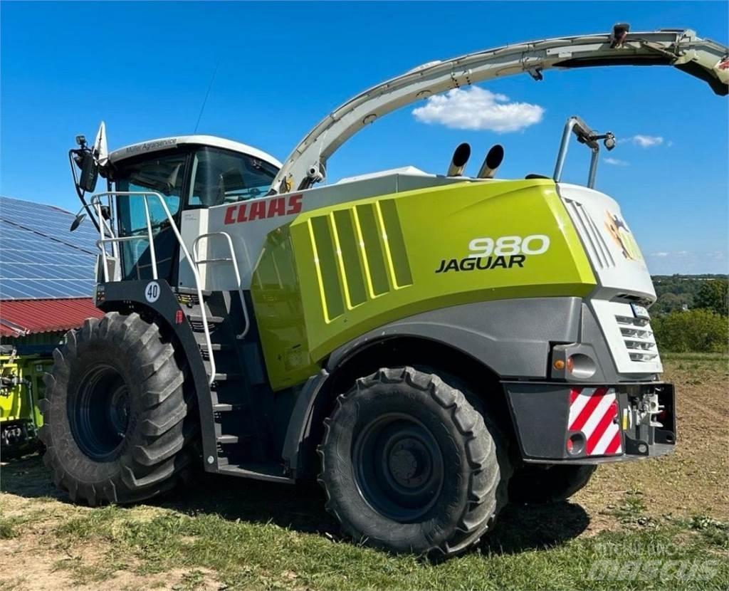 CLAAS Jaguar 980 Trince semoventi