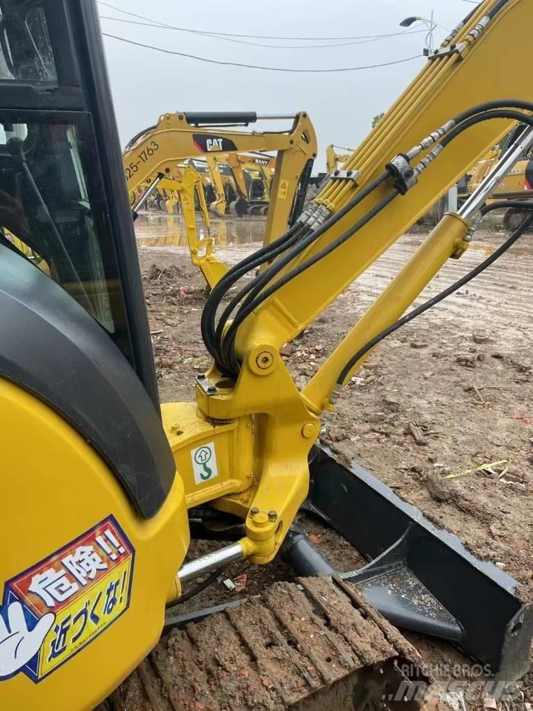 Komatsu PC 30 Miniescavatori