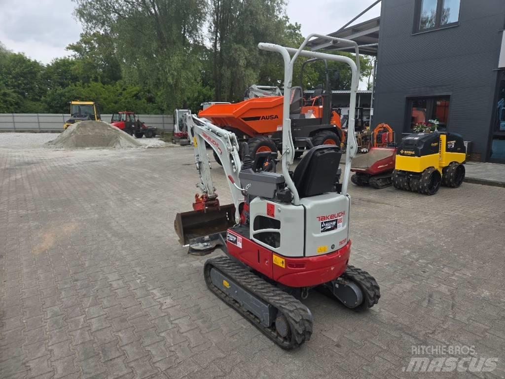 Takeuchi TB 210 R Miniescavatori