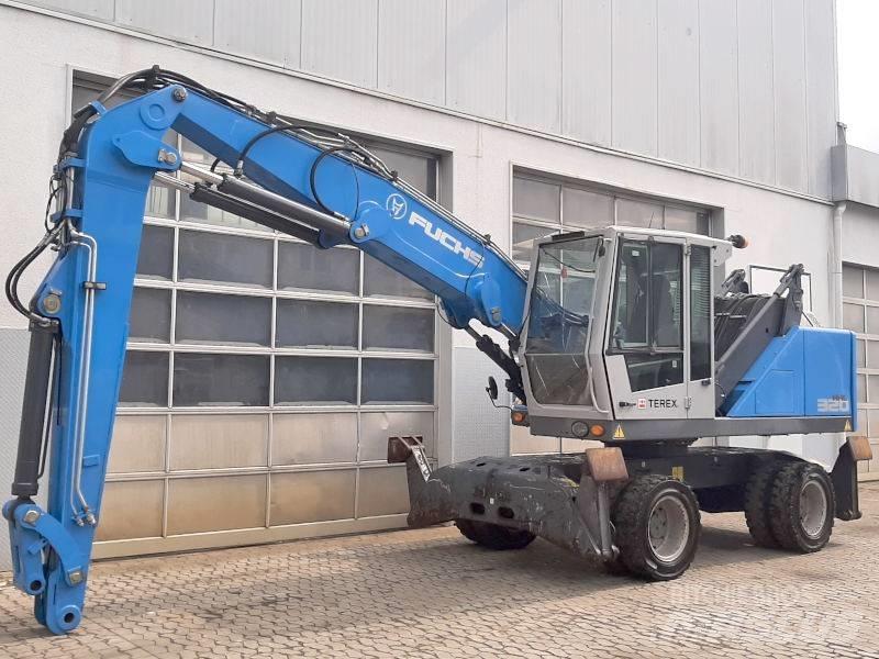 Fuchs MHL 320 F Movimentazione rifiuti