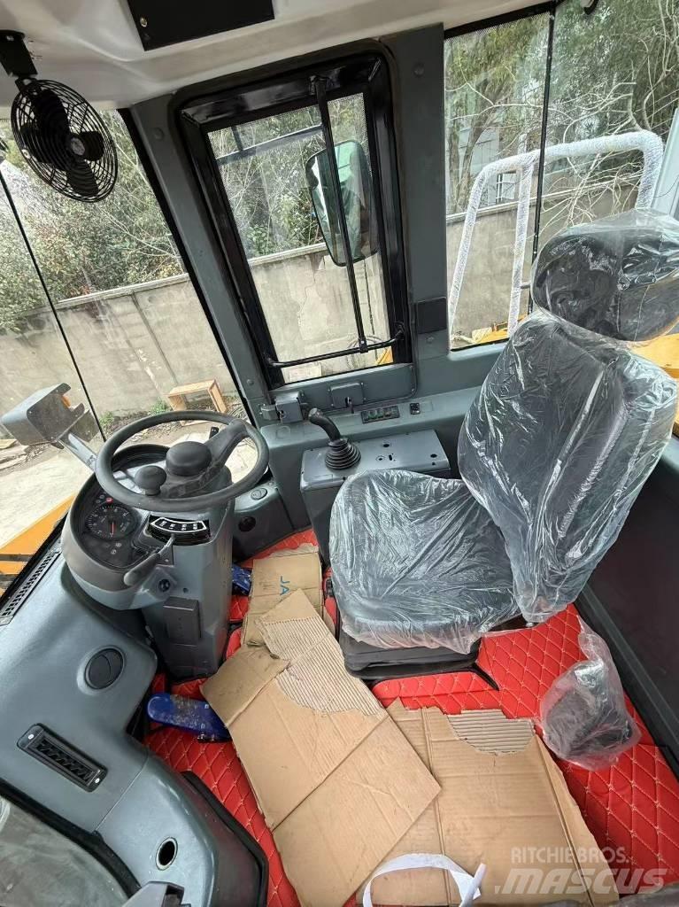 SDLG LG 956 L Pale gommate