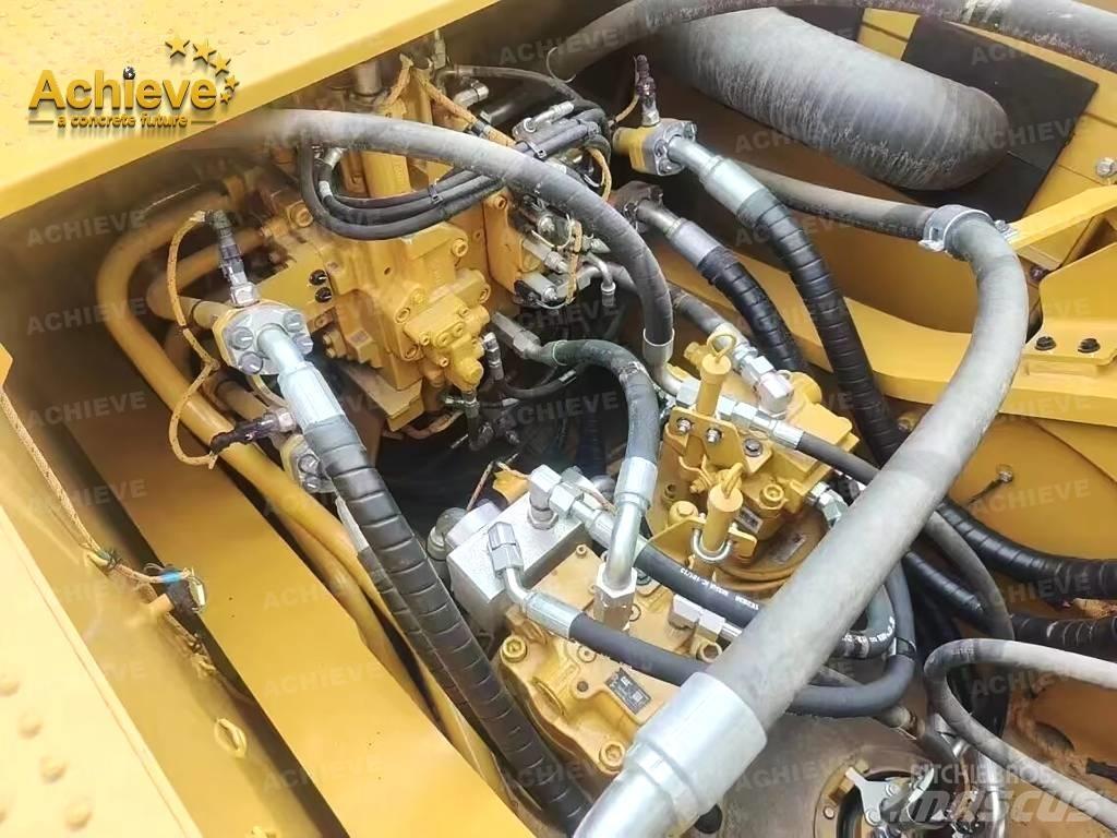 CAT 352 Escavatori cingolati