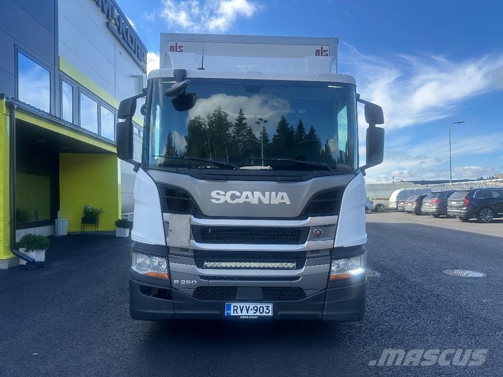 Scania P250 Camion cassonati