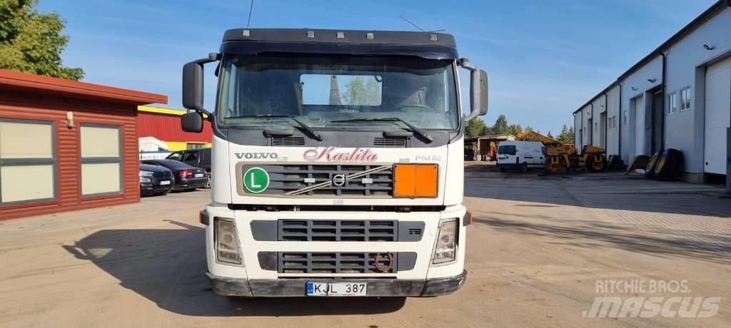 Volvo FM 12 Camion con gancio di sollevamento