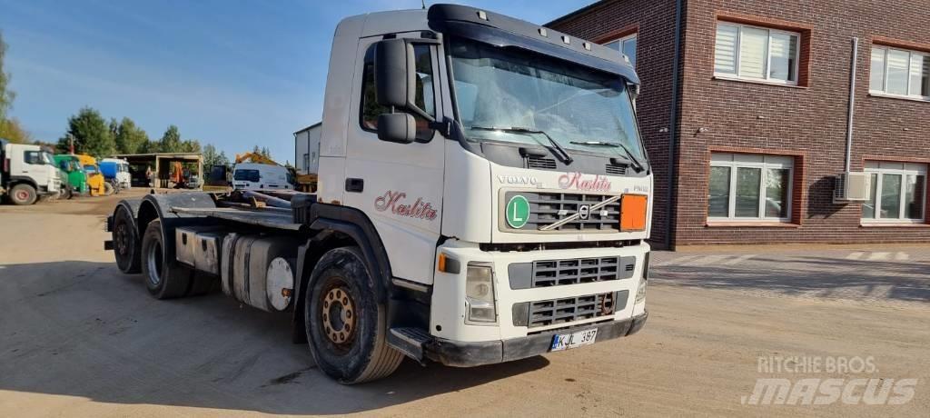 Volvo FM 12 Camion con gancio di sollevamento