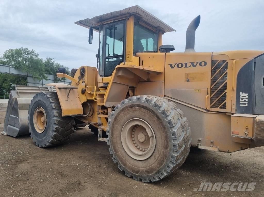 Volvo L 150 F Pale gommate
