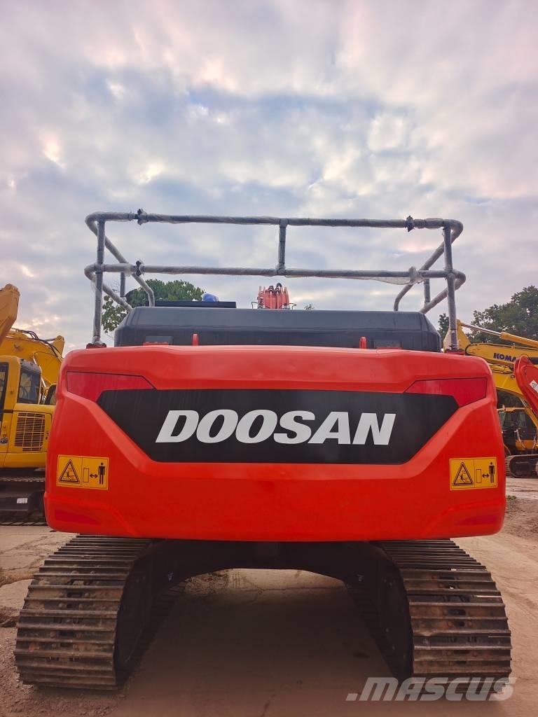 Doosan DX 225LC-9C Escavatori cingolati