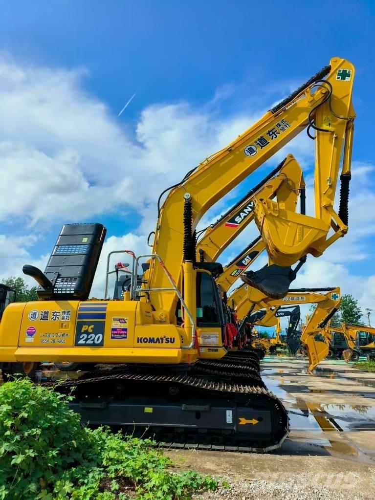 Komatsu PC 220-8 Escavatori cingolati