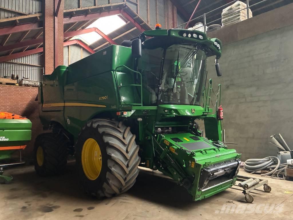 John Deere S 790i Mietitrebbiatrici