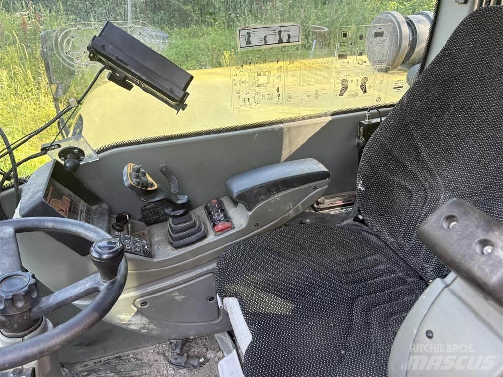 Yanmar B110W Escavatori gommati