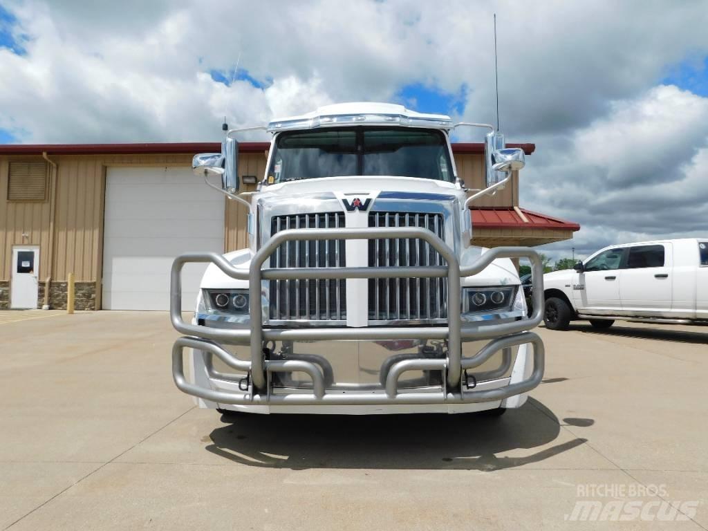 Western Star 5700 XE Motrici e Trattori Stradali