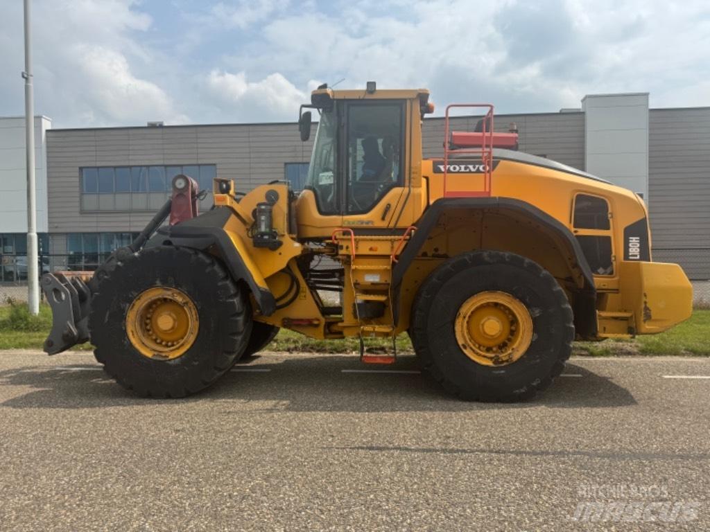 Volvo L 180 H Pale gommate