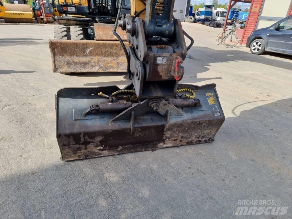 Hyundai HW 140 Escavatori gommati