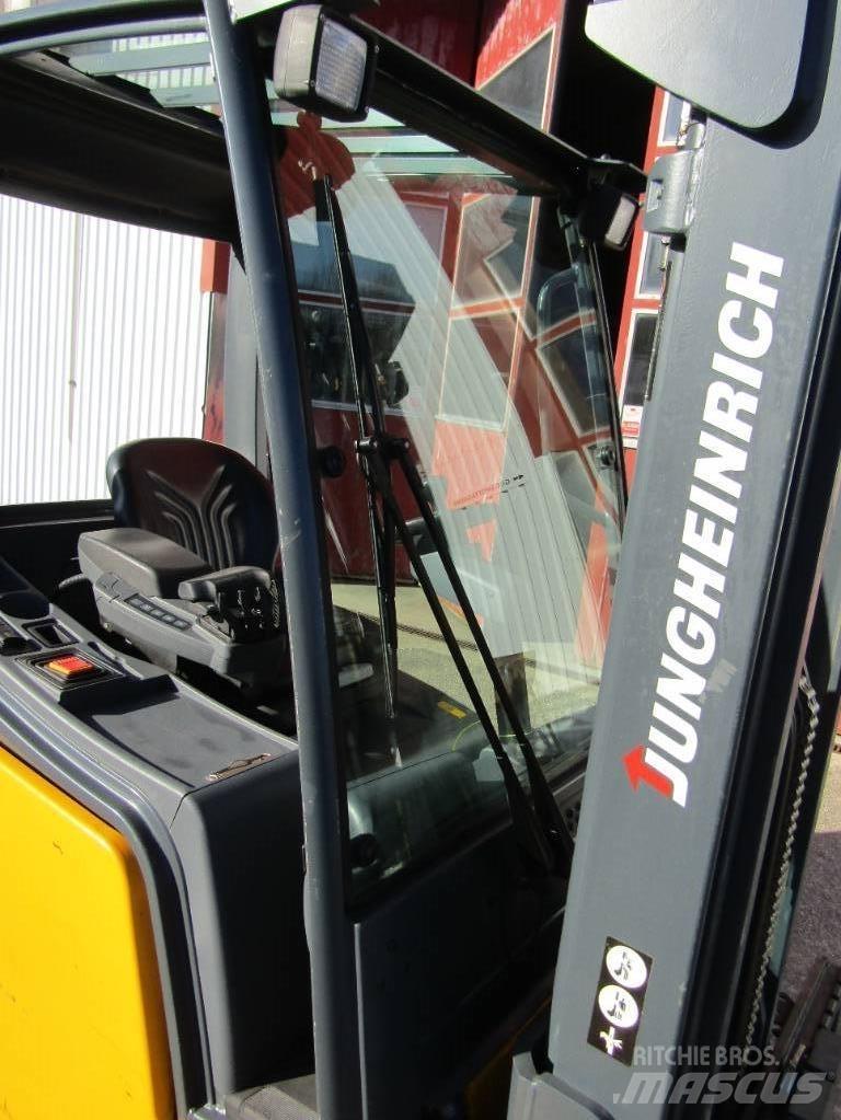Jungheinrich EFG 320 Carrelli elevatori elettrici