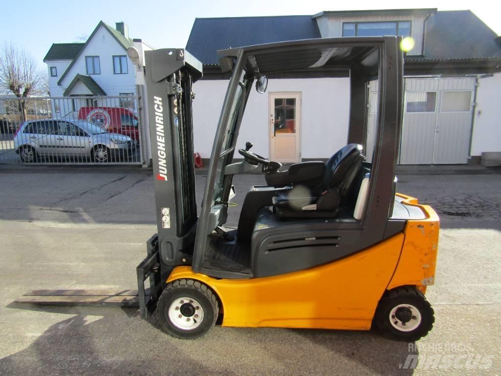 Jungheinrich EFG 320 Carrelli elevatori elettrici