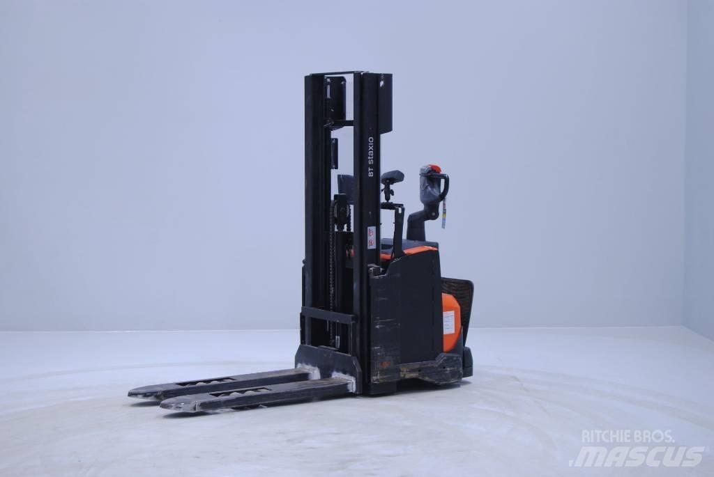 Toyota SWE120 Transpallet uomo a terra