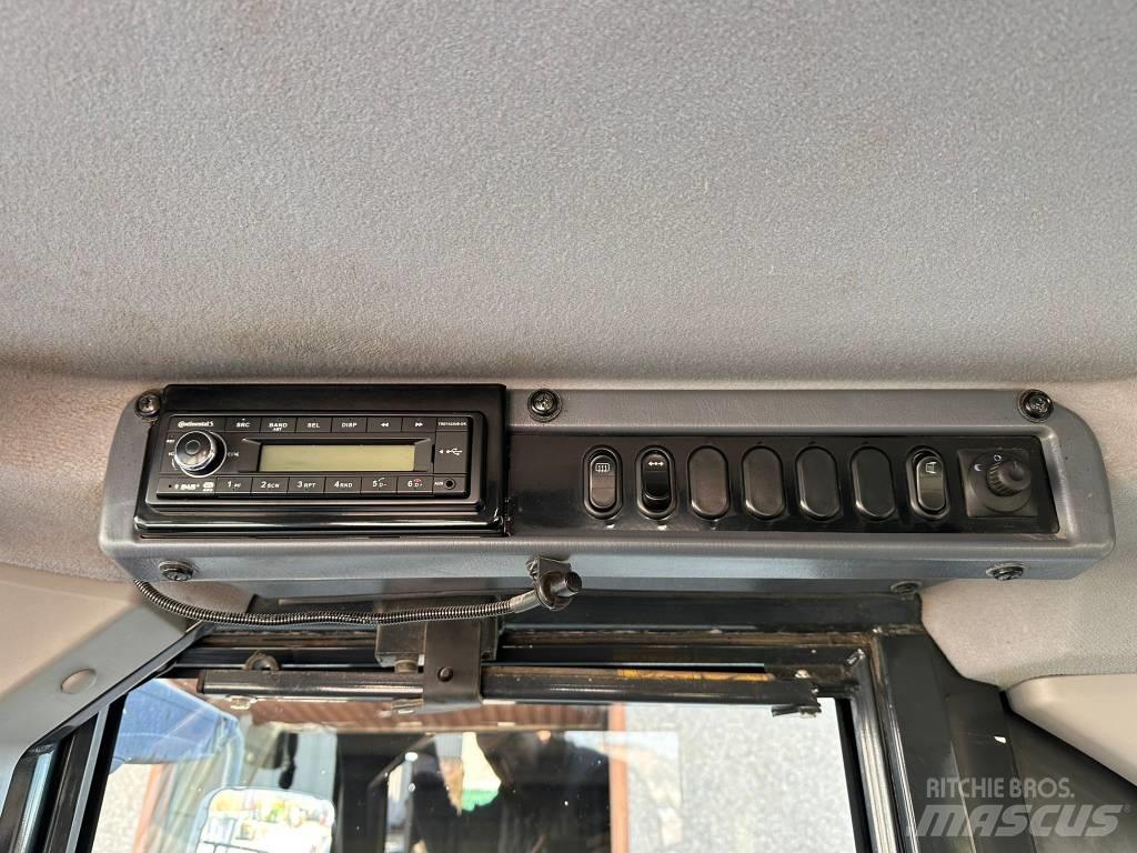 Komatsu WA 380-8EO Pale gommate