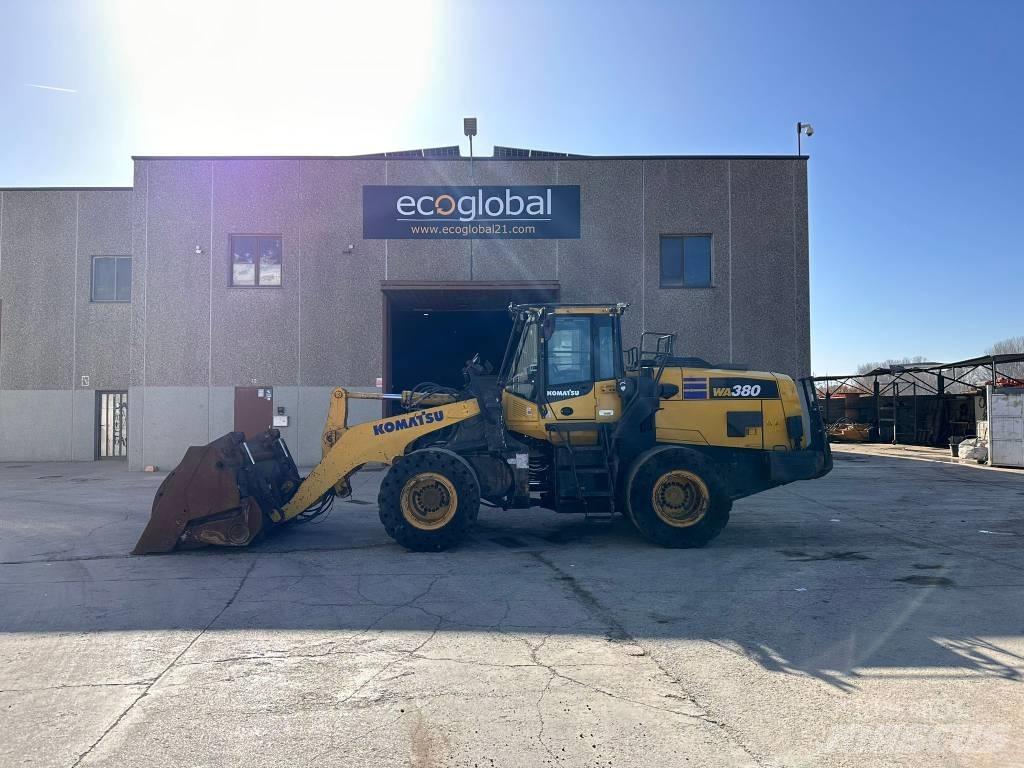 Komatsu WA 380-8EO Pale gommate