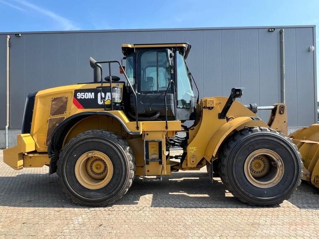 CAT 950M Pale gommate