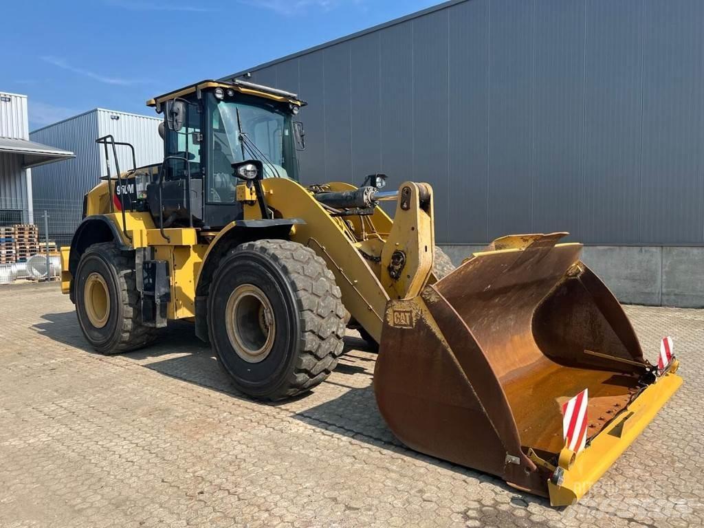 CAT 950M Pale gommate
