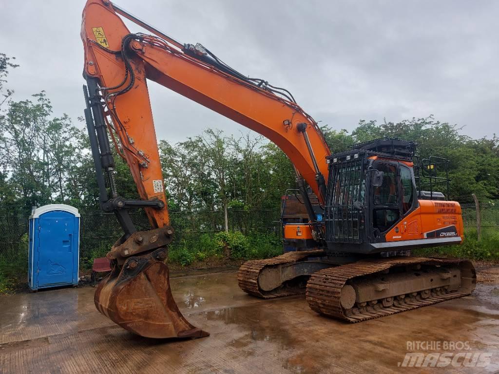Doosan DX 225 LC-5 Escavatori cingolati
