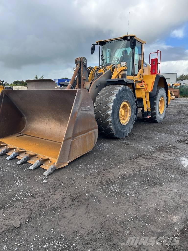 Volvo L 180 H Pale gommate