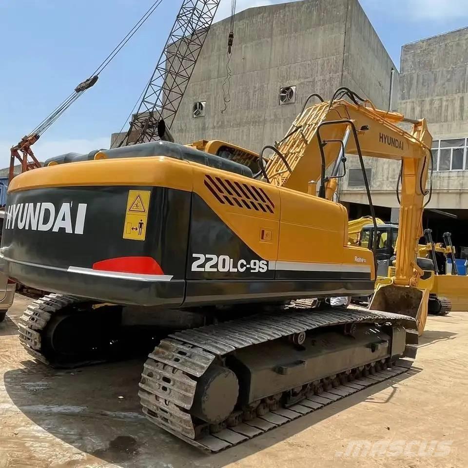 Hyundai R220LC-9S Escavatori cingolati