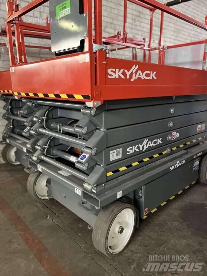 SkyJack SJ4732 Piattaforme a pantografo