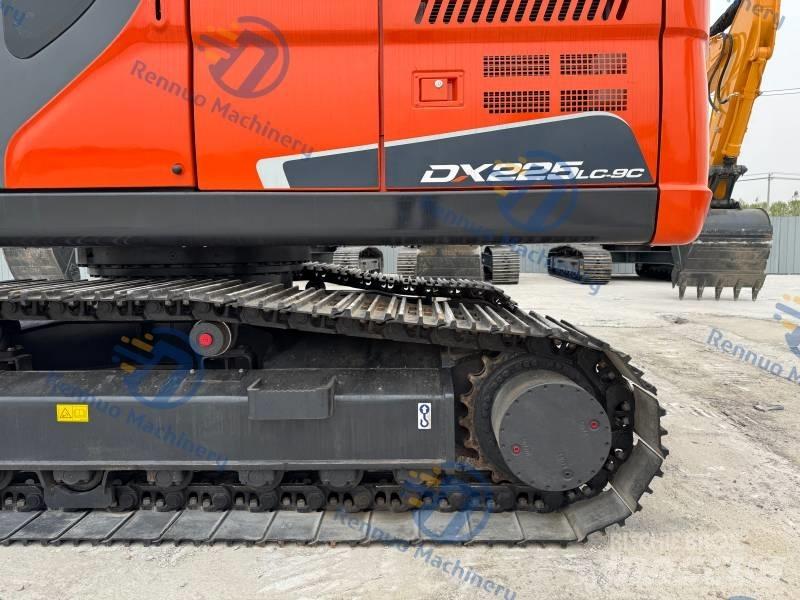 Doosan DX 225 LC-9C Escavatori cingolati