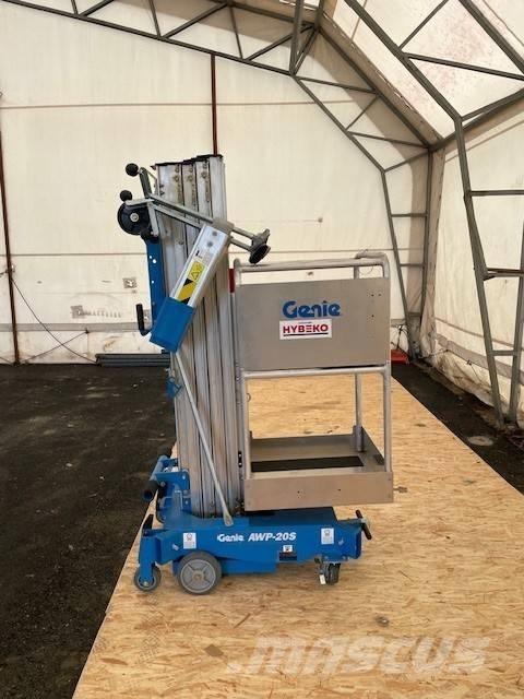 Genie AWP 20 S AC Elevatori manuali