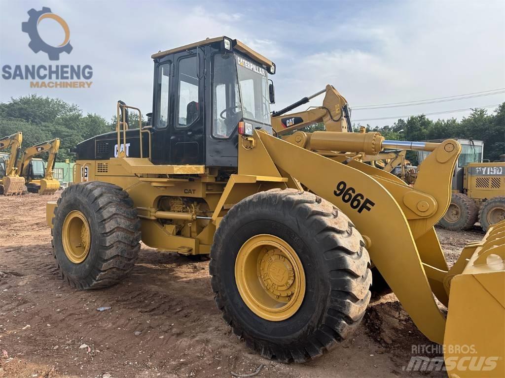 CAT 966 F Pale gommate