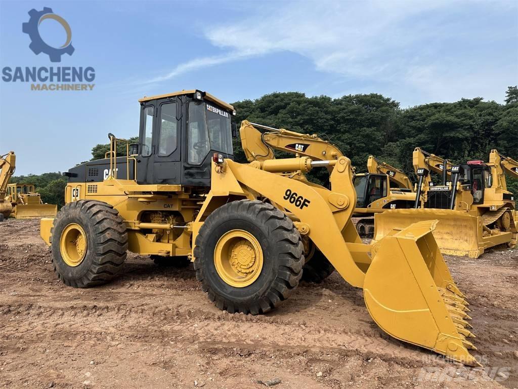 CAT 966 F Pale gommate