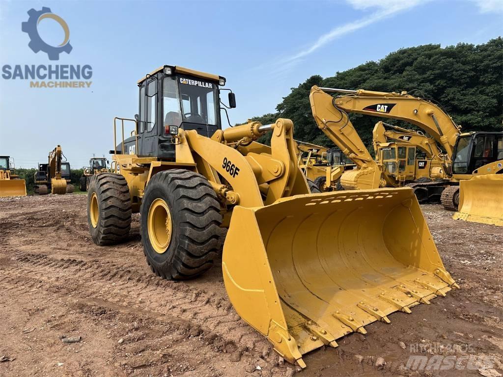 CAT 966 F Pale gommate
