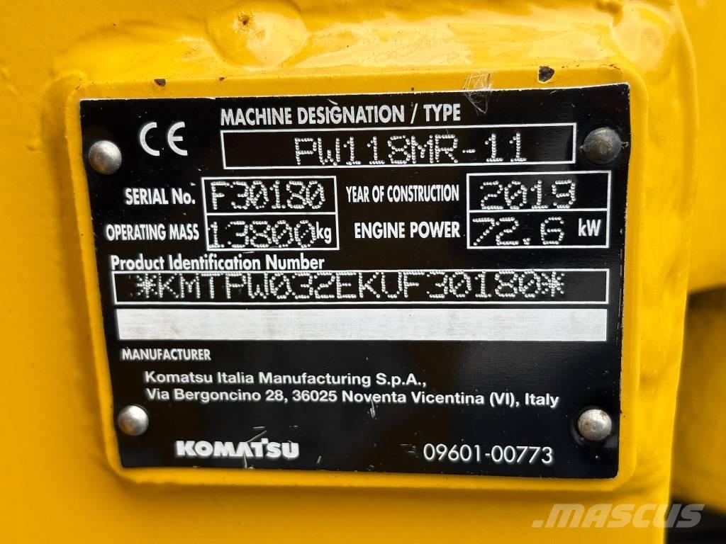Komatsu PW118-11 Escavatori gommati