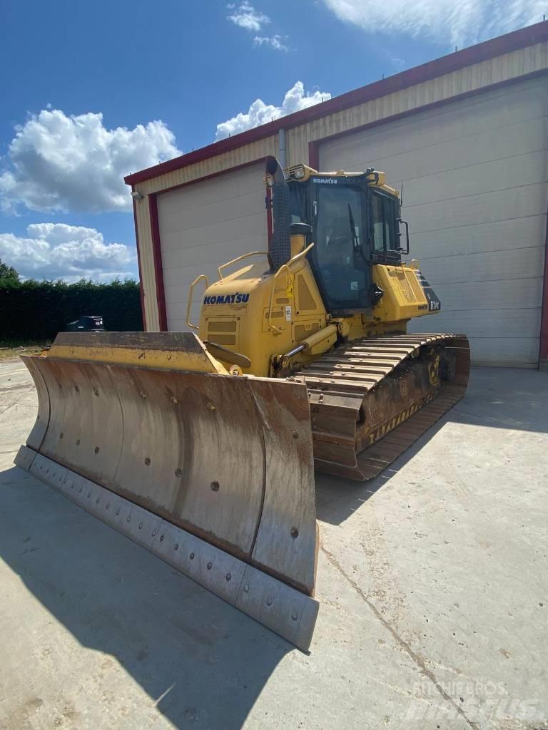 Komatsu D61PX24 Dozer cingolati