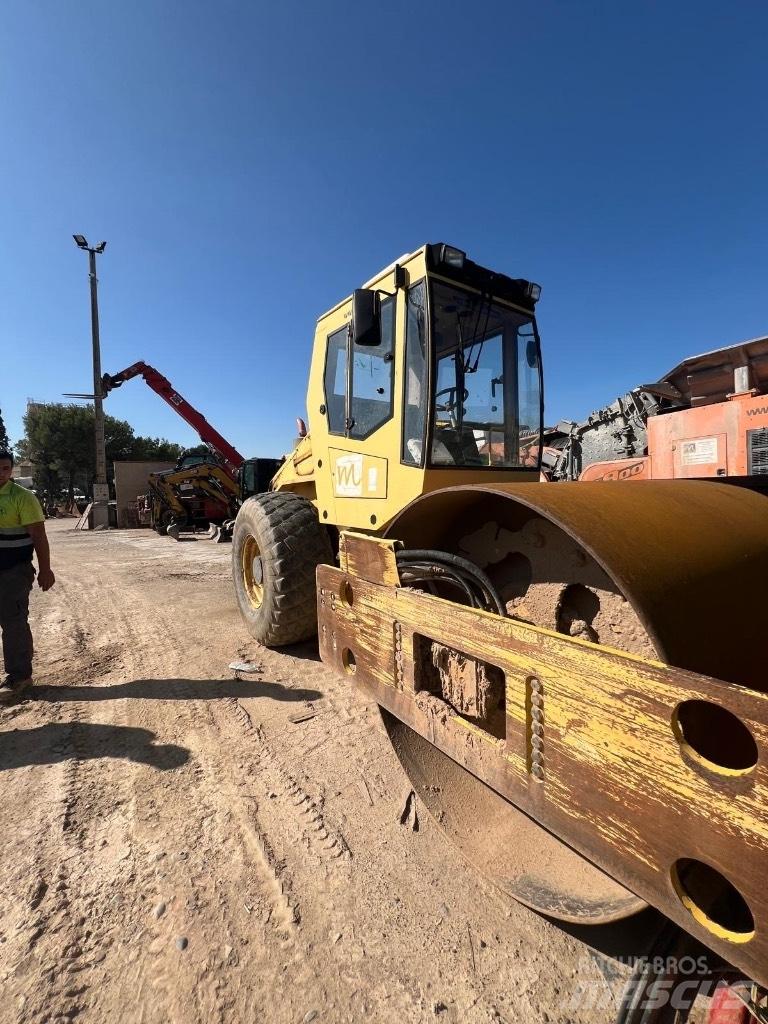Bomag BW 211 D-3 Rulli monotamburo