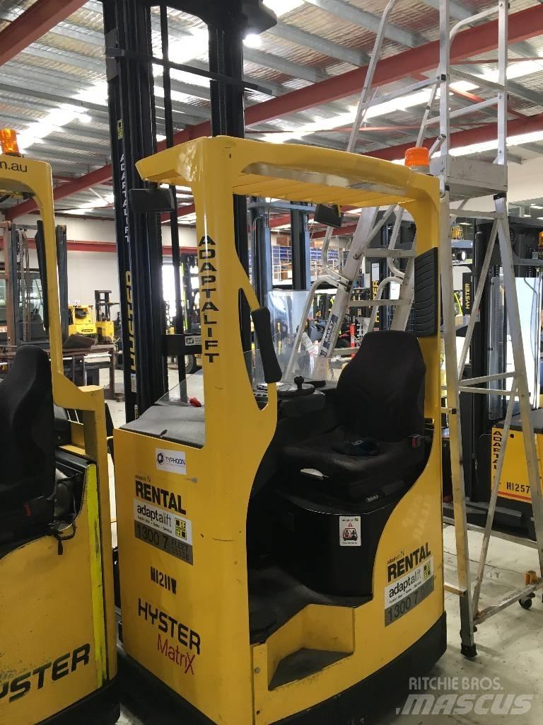 Hyster R1.6 Carrello retrattile