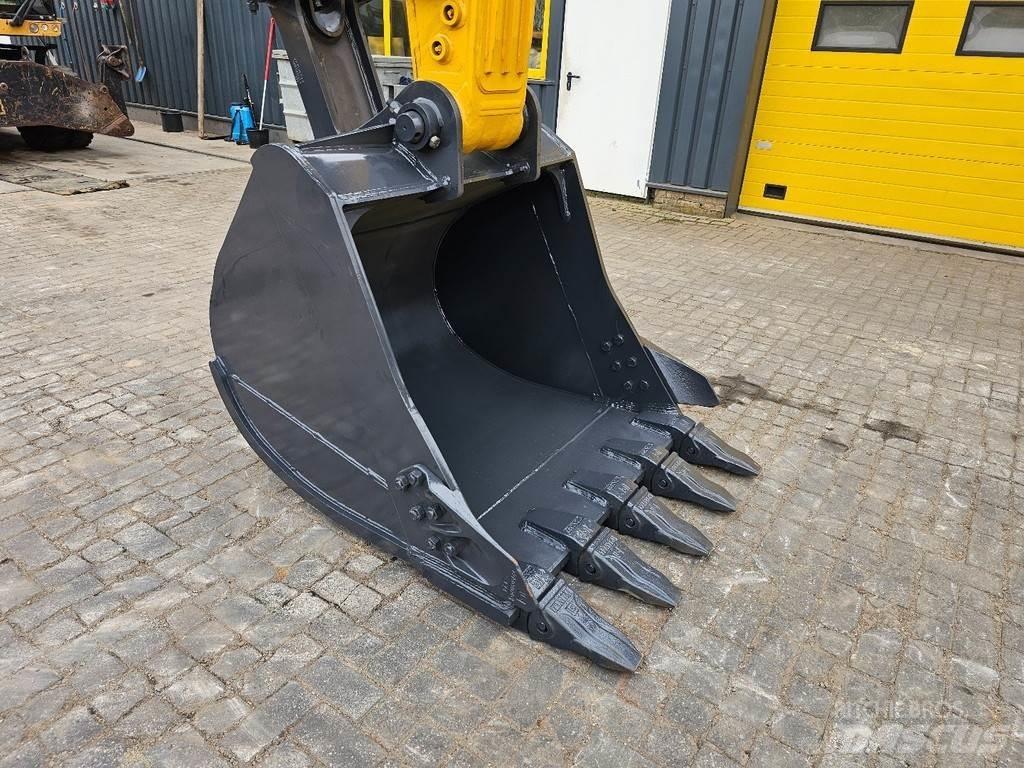 LiuGong CLG 922E Escavatori cingolati