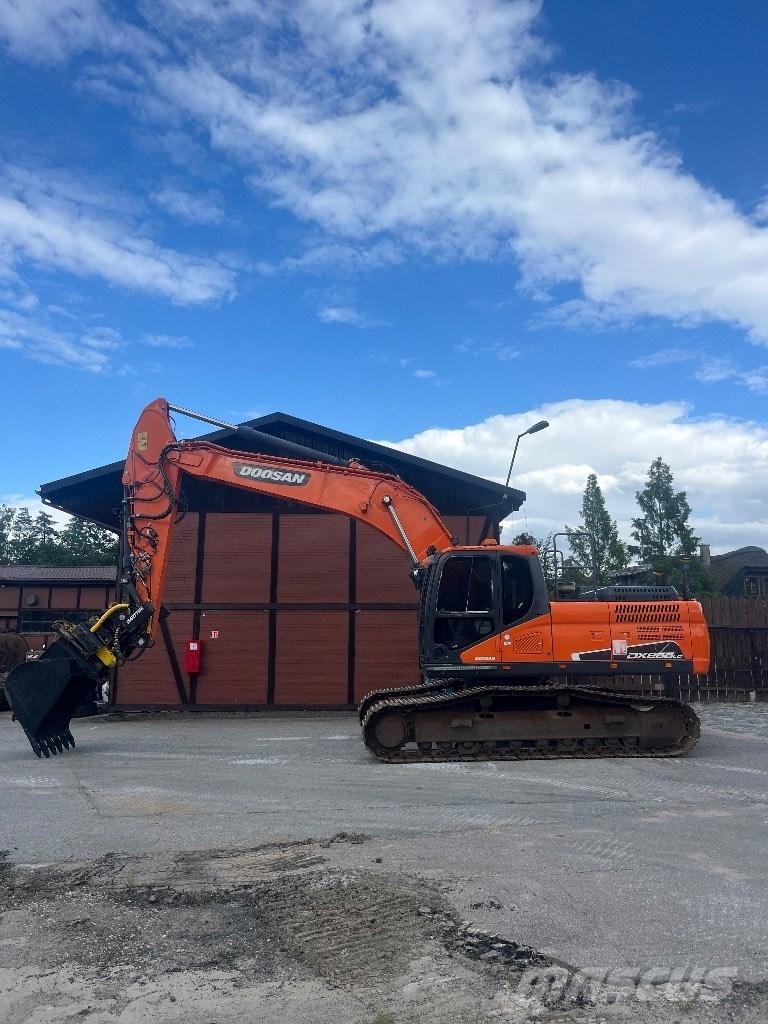 Doosan DX 255 LC-5 Escavatori cingolati