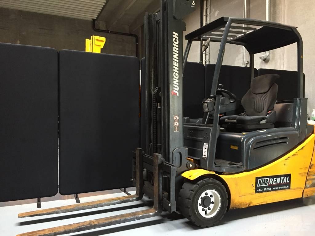 Jungheinrich EFG 220 Carrelli elevatori elettrici