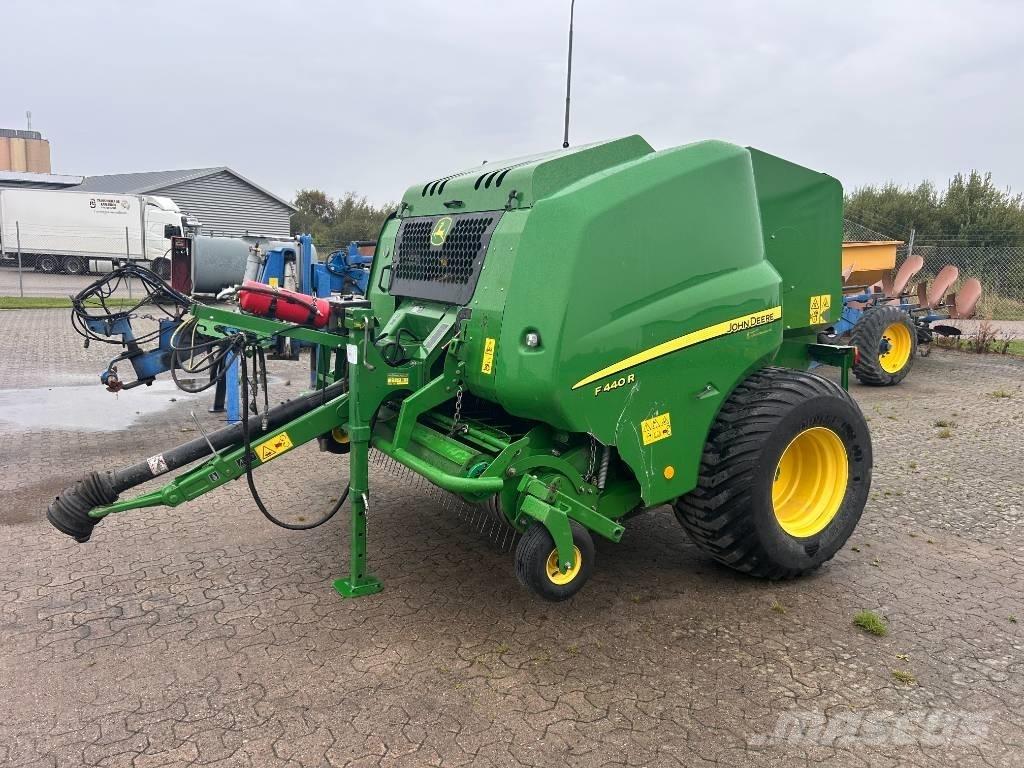 John Deere F 440 Rotopresse