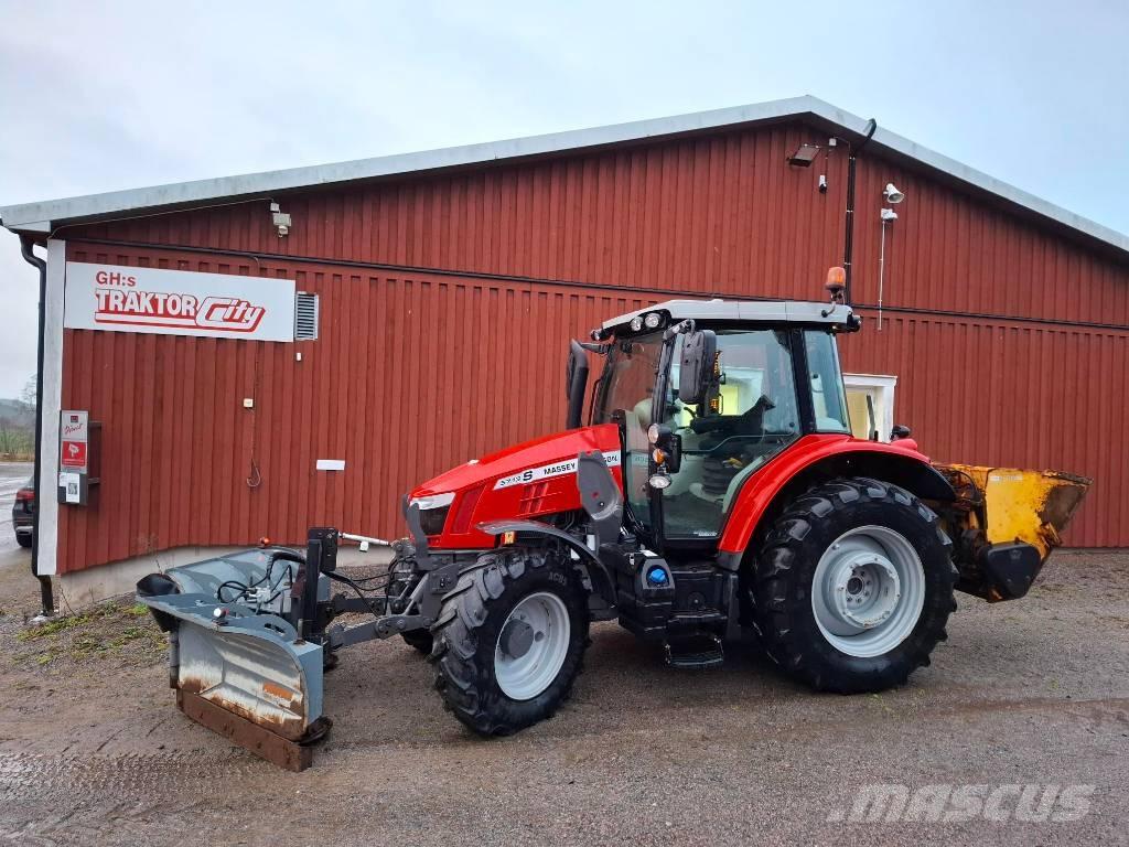 Massey Ferguson 5713 Trattori