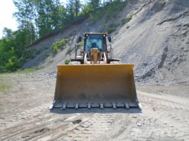 CAT 966 G Pale gommate