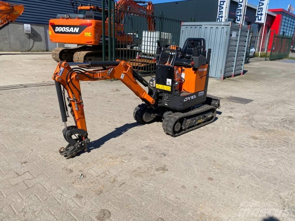 Doosan DX 10 Z Miniescavatori